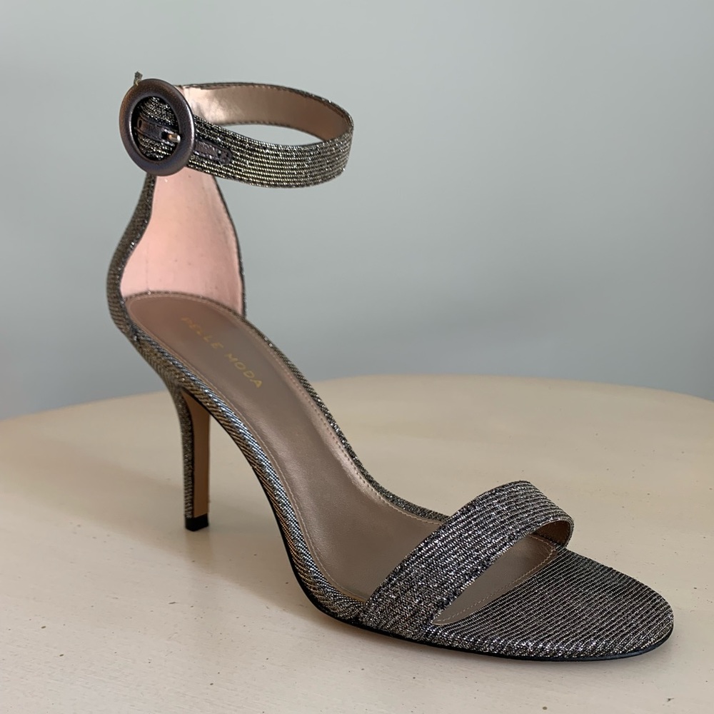 Pelle Moda Kallie Sandal